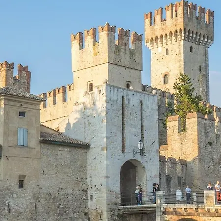 Casa Moderna Vicino Al E Terme Di Apartment Sirmione